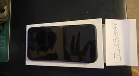 Mint
													Apple iPhone SE 3rd Gen 2022 - Unlocked, Midnight, 64 GB, A2595, photo 2 of 9