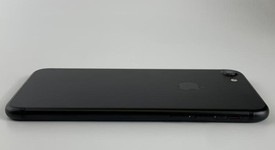 Fair
													Apple iPhone 7 - AT&T, Black, 32 GB, A1778, photo 5 of 6
