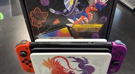Good
													Nintendo Switch - OLED - Black, 64 GB, Super Smash Bros., photo 4 of 5