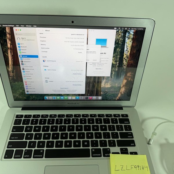 MacBook Air 2017 - 13 inch - 256 GB, Silver, 8 GB, Intel Core i5