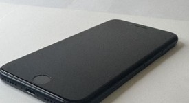 Good
													Apple iPhone SE 2nd Gen 2020 - Unlocked, Black, 64 GB, A2275, photo 3 of 7