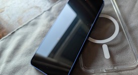 Good
													Samsung Galaxy S25 - Unlocked, Navy Blue, 256 GB, 12 GB, SM-S931U1, photo 3 of 7