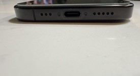 Mint
													Apple iPhone 16 Pro - Unlocked Non-US, Black, 512 GB, A3294, photo 4 of 10