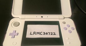 Mint
													New Nintendo 2DS XL - Black, 1 GB, photo 2 of 3