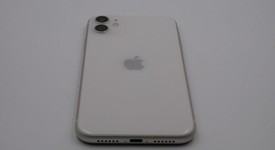Mint
													Apple iPhone 11 - Sprint, White, 64 GB, A2111, photo 3 of 3
