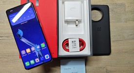 Mint
													OnePlus 11 - Unlocked Non-US, Black, 512 GB, 16 GB, PHB110, photo 1 of 7