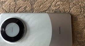 Good
													Huawei Mate 60 Pro - Unlocked Non-US, Green, 512 GB, 12 GB, photo 5 of 11