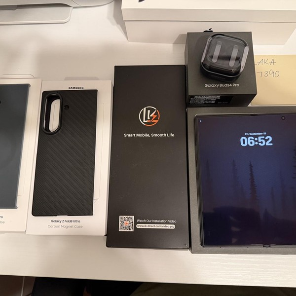 Samsung Galaxy Z Fold8 Ultra - Unlocked, 256 GB, Graphite, 12 GB, SM-F976U1