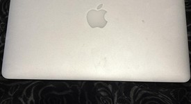 Good
													MacBook Air 2017 - 13" - I5, Silver, 256 GB, 8 GB, photo 1 of 7
