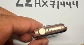 Fair
													Apple Watch SE 1st Gen 40mm - Gold, A2351 - GPS, Aluminum, photo 5 of 7