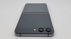 Fair
													Samsung Galaxy Z Flip5 - T-Mobile, Graphite, 512 GB, 8 GB, SM-F731U, photo 4 of 8