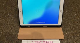 Good
													Apple iPad 7th Gen - Wi-Fi, Gold, 32 GB, A2197, photo 3 of 6