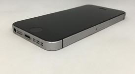 Good
													Apple iPhone SE 1st Gen 2016 - Boost, Grey, 32 GB, A1723, photo 5 of 11