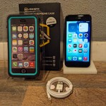 Good Apple iPhone SE 2nd Gen 2020 - Unlocked, 64 GB, Black, A2275