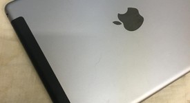 Good
													Apple iPad 6th Gen - Unlocked, Gray, 32 GB, A1954, photo 3 of 7