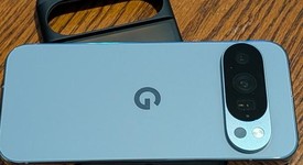Good
													Google Pixel 10 Pro - Unlocked, Moonstone, 512 GB, G4QUR, photo 3 of 12