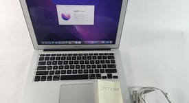 Fair
													MacBook Air 2017 - 13" - I5, Silver, 128 GB, 4 GB, photo 2 of 17