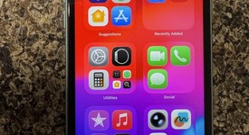 Mint
													Apple iPhone 11 - Unlocked, Green, 64 GB, A2111, photo 1 of 10