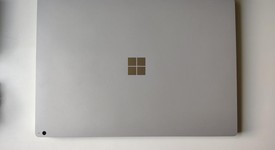 Mint
													Microsoft Surface Book 2 15" - I7, 512 GB, 16 GB, photo 3 of 9