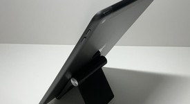 Fair
													Apple iPad 9th Gen - Unlocked, Gray, 64 GB, A2603, photo 3 of 8