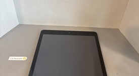 Fair
													Apple iPad 9th Gen - Wi-Fi, Gray, 64 GB, A2602, photo 2 of 7