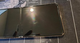 Good
													Samsung Galaxy Z Flip4 5G - Unlocked, Rose Gold, 256 GB, 8 GB, SM-F721U1, photo 3 of 5