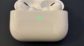 Used
													Apple AirPods Pro 2 - USB-C, photo 4 of 5