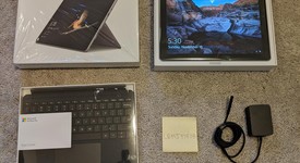 Mint
													Microsoft Surface Go - Wi-Fi, Silver, 64 GB, 4 GB, photo 1 of 8