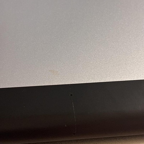 Apple iPad 5th Gen - Unlocked, 32 GB, Silver, A1823