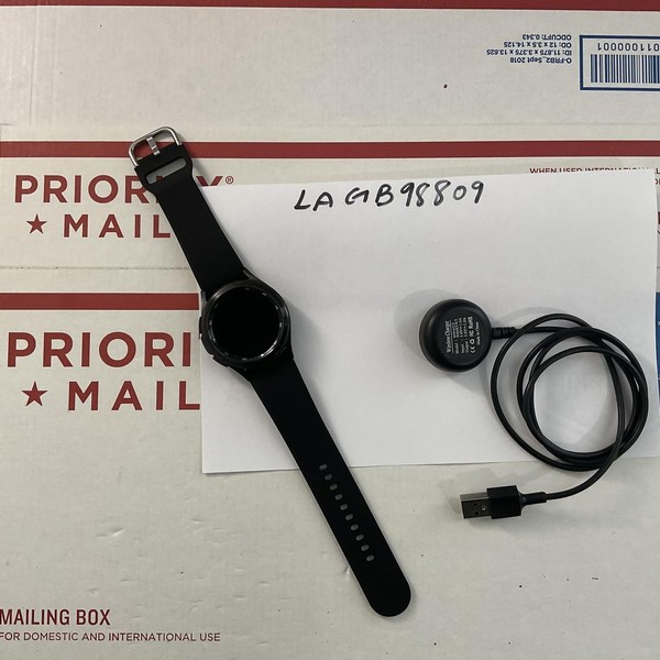Samsung Galaxy Watch4 Classic - Unlocked, Black, 42mm