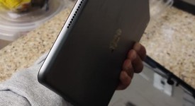 Mint
													Apple iPad 7th Gen - Unlocked, Gray, 32 GB, A2200, photo 4 of 9