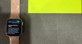 Good
													Apple Watch Series 5 40mm - T-Mobile, Gold, A2094 Cellular, Aluminum, photo 6 of 6