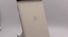 Fair
													Google Pixel 6 Pro - Verizon, White, 256 GB, 12 GB, G8VOU, photo 4 of 5