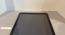 Good
													Apple iPad 6th Gen - Unlocked, Gray, 32 GB, A1954, photo 2 of 5