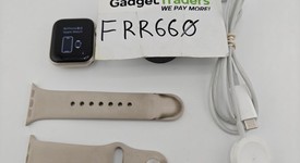 Good
													Apple Watch SE 2nd Gen 40mm - Silver, A2722 - GPS, Aluminum, photo 1 of 10