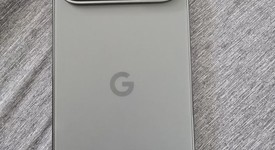 Mint
													Google Pixel 9 Pro - Unlocked, Hazel, 128 GB, 16 GB, GR83Y, photo 3 of 7