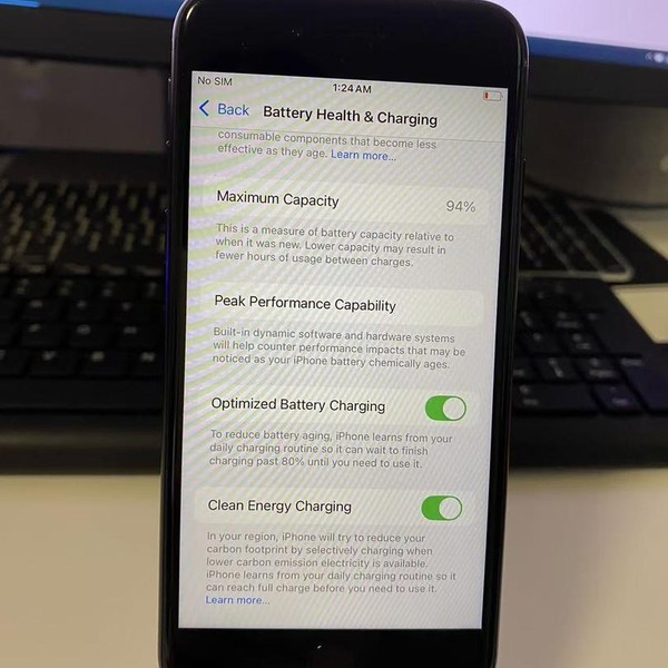 Apple iPhone SE 2nd Gen 2020 - Unlocked, 64 GB, Black, A2275