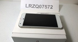 Good
													Google Pixel XL - Verizon, Silver, 32 GB, 4 GB, Verizon Edition, photo 2 of 10