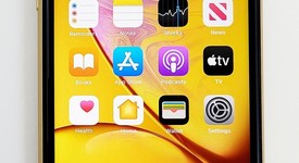 Mint
													Apple iPhone Xr - Unlocked, Yellow, 128 GB, A1984, photo 1 of 2
