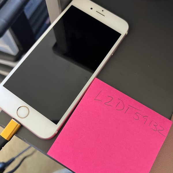 Apple iPhone 6S - Unlocked, 64 GB, Rose Gold, A1688