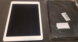 Good
													Apple iPad Air - Wi-Fi, Silver, 16 GB, photo 3 of 3