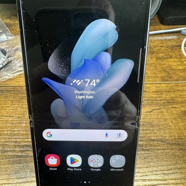 Samsung Galaxy Z Flip4 5G - T-Mobile, 128 GB, Graphite, 8 GB, SM-F721U