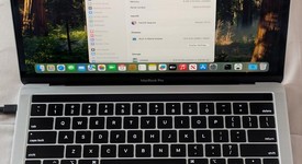 Good
													MacBook Pro 2018 (With Touch Bar) - 13" - I5, Silver, 512 GB, 8 GB, photo 2 of 10
