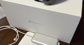 Mint
													Apple Vision Pro - 256 GB, photo 2 of 5
