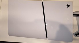 Mint
													PlayStation 5 Slim Digital Edition (2023) - White, 1 TB, photo 4 of 7