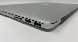 Good
													MacBook Pro 2014 (Retina) - 15" - Silver, 1 TB, 16 GB, photo 4 of 5