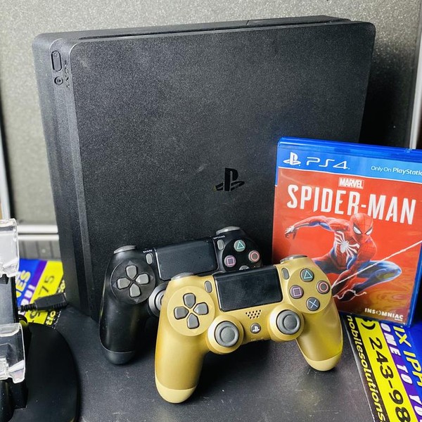 PlayStation 4 Slim - Black, 1 TB