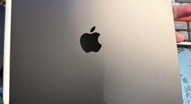 Mint
													Apple iPad Pro 13" (M4) 2024 - Unlocked, Black, 1 TB, 16 GB, A2926, Nano-texture Glass, photo 5 of 8