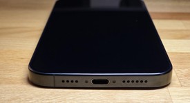 Mint
													Apple iPhone 16 Pro Max - Unlocked, Black, 256 GB, A3084, photo 4 of 9