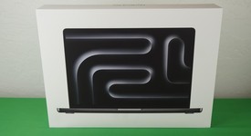 New
													MacBook Pro 2025 - 14" - Apple M5, Space Black, 512 GB, 16 GB, photo 2 of 6